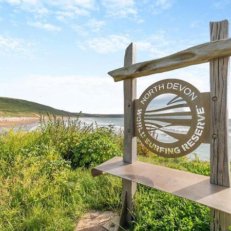 2 Middlecombe - Luxury Apartment At Byron Woolacombe, Only 4 Minute Walk To Woolacombe Beach! מראה חיצוני תמונה