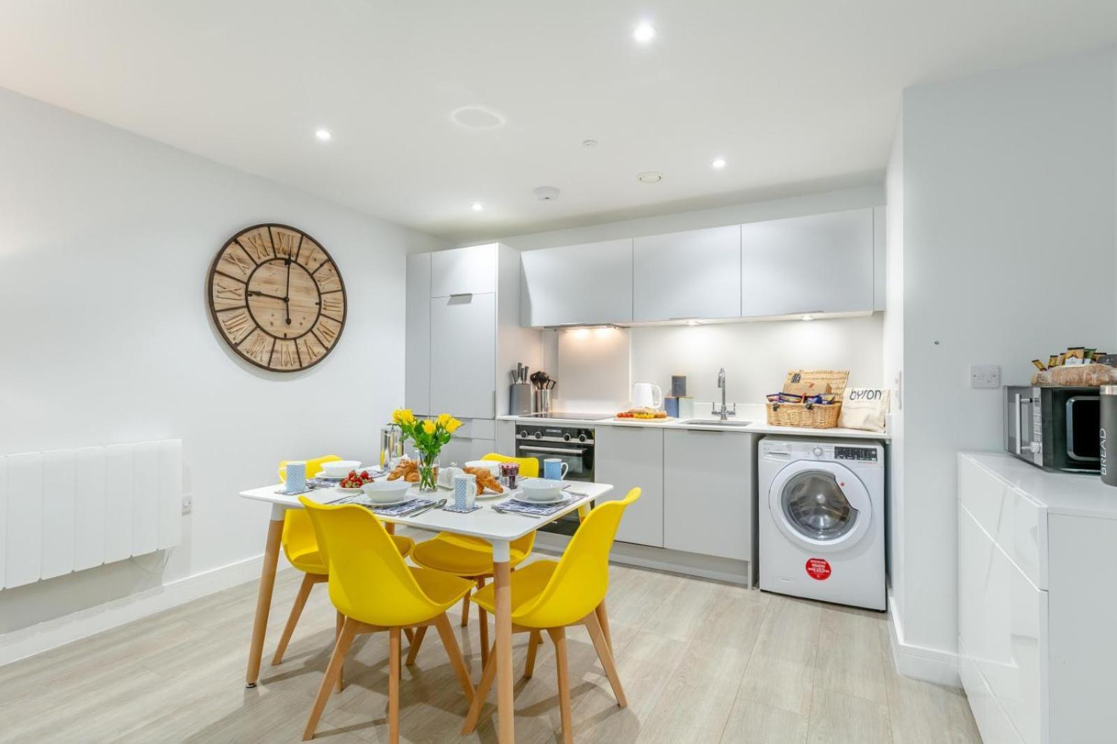 2 Middlecombe - Luxury Apartment At Byron Woolacombe, Only 4 Minute Walk To Woolacombe Beach! מראה חיצוני תמונה